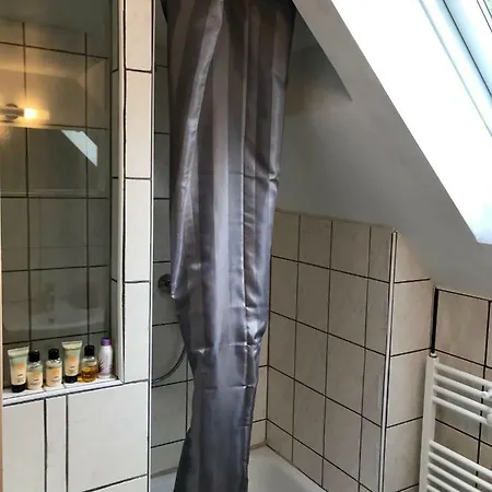 Lenas Familienfreundliche Ferienwohnung *
